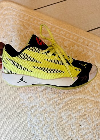 Nike Jordan Neon Sari Luka 77