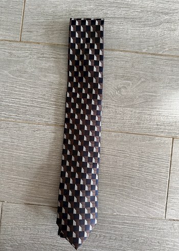 Diğer Sik Geometrik Desenli Klasik Kravat
