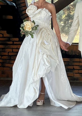 Alfabeta Asimetrik Tek Omuzlu Romantik Gelinlik