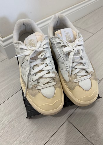 New Balance ürünü