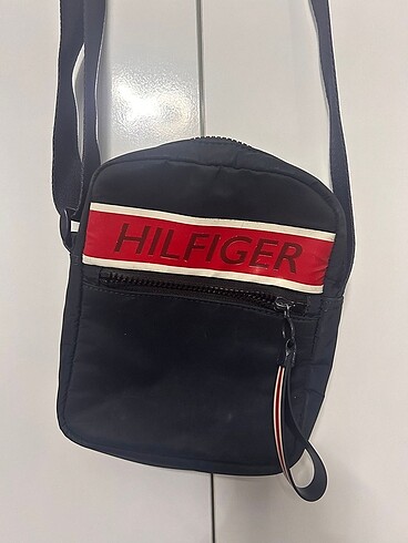 Beden Tommy Hilfiger çanta