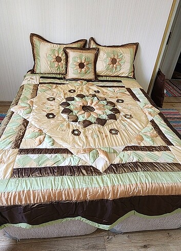 Diğer Patchwork yatak örtüsü takimi