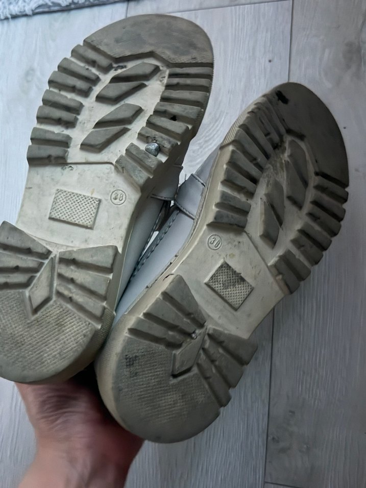 Şık ve Rahat Gri Loafer — görsel 4/5