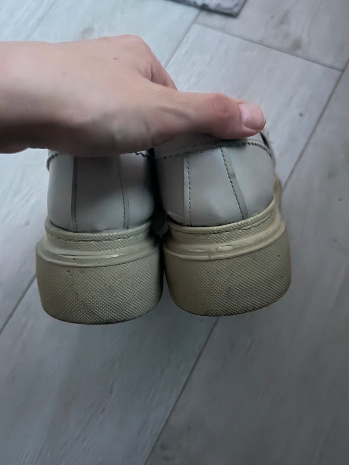 Şık ve Rahat Gri Loafer — görsel 3/5