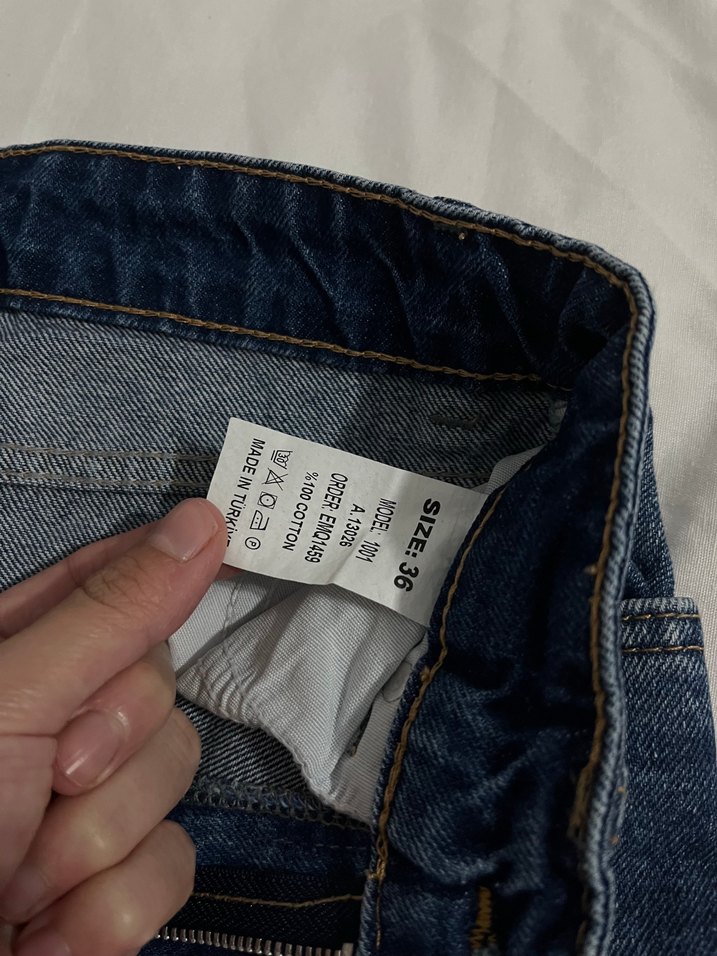 Koyu Mavi Rahat Kesim Denim Jean — görsel 4/5