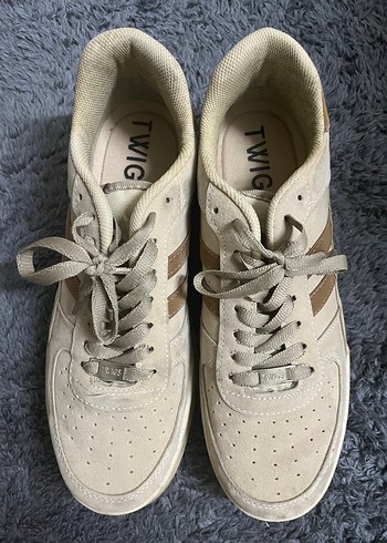 Diğer Twig Krem Suet Sneaker