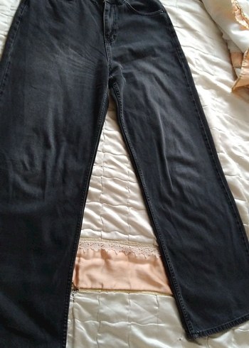 Bershka Koyu Siyah Denim Jean