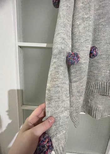 Gri Nakışlı Örme Kadın Kazak - Görsel 2