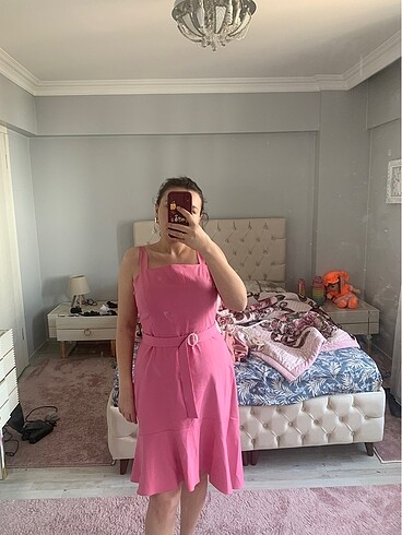 Adaliko Pembe midi elbise