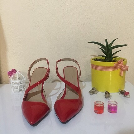 Efsane kırmızı transparan stiletto
