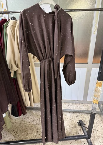 Diğer Siklik Ve Rahatlik Kahverengi Puantiyeli Uzun Elbise