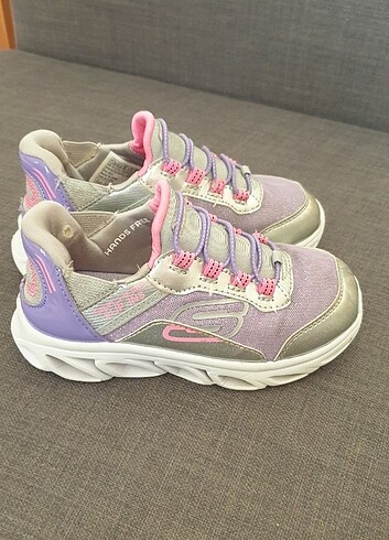 28 Beden SKECHERS ÇOCUK AYAKKABI