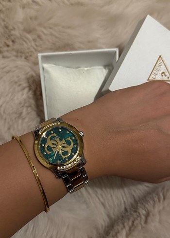 Guess Altin Tonlu Sik Saat