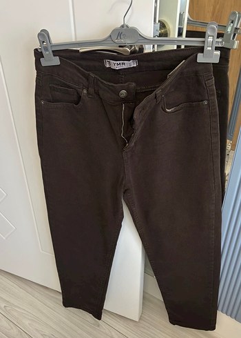 Trendyol & Milla Koyu Kahverengi Dar Kesim Jean Pantolon