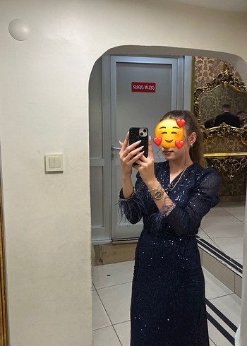 Uzun Kollu Lacivert Payetli Abiye Elbise