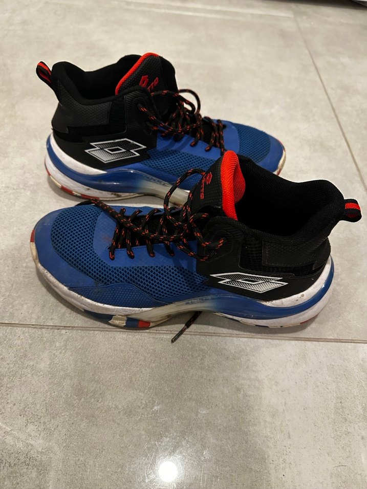 Mavi Basketbol Ayakkabısı - Görsel 4