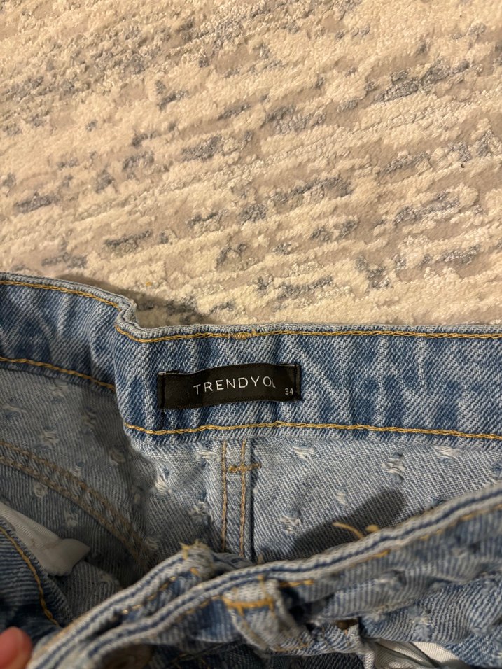 Yüksek Bel Mavi Denim Şort — görsel 5/6
