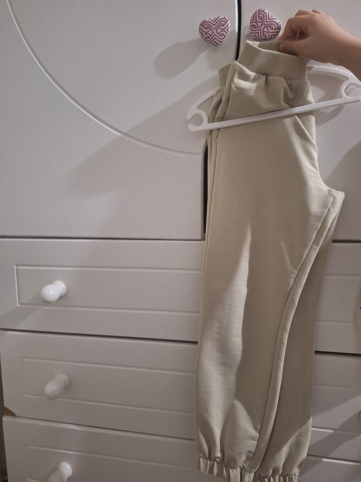 Kız Çocuk Beyaz Pamuklu Baskılı Eşofman Takımı - Görsel 3