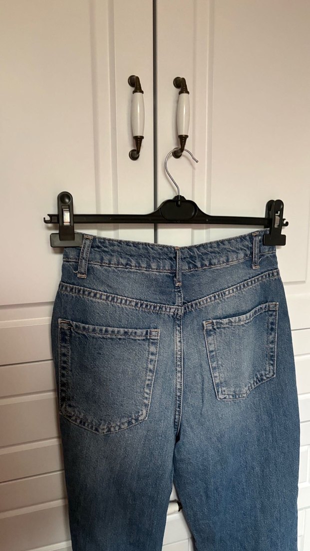 Mavi Yıkamalı Rahat Kesim Denim Jean — görsel 3/5