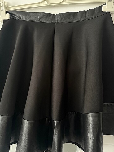 l Beden Pull&bear mini deri detaylı elbise