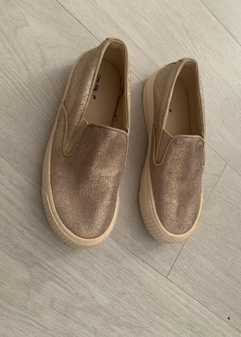 Zara Sampanya İsiltili Slip On Sneaker