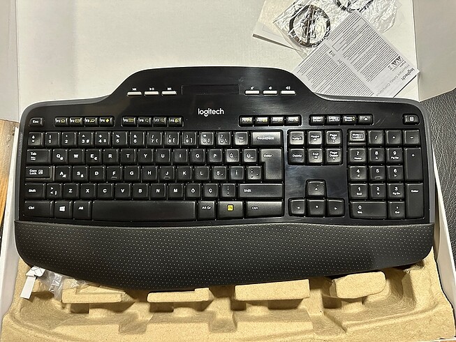 Logitech klavye