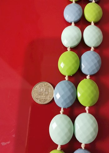 Uzun Renkli Boncuklu Kadın Kolye - Görsel 4