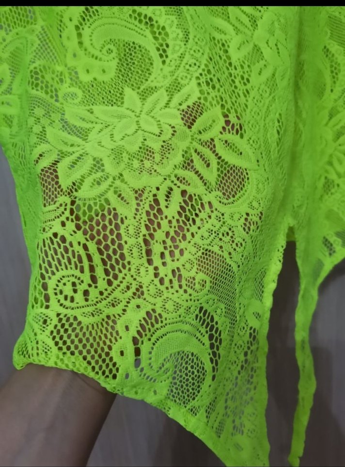 Yeşil Dantelli Bluz - Görsel 4