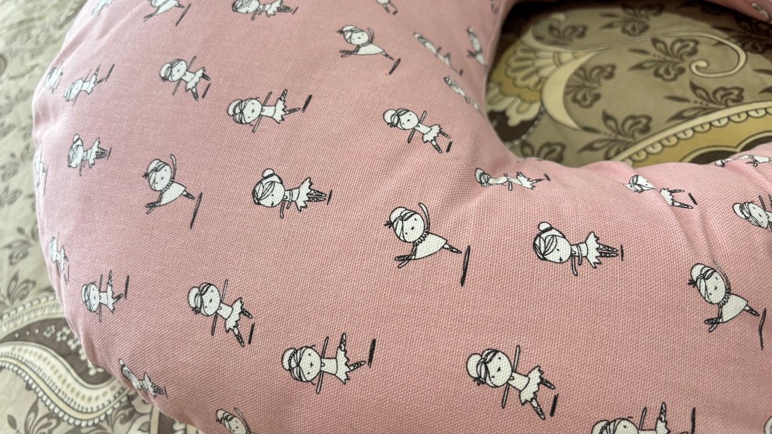 Pastel Pembe Bebek Emzirme Yastığı — görsel 2/4