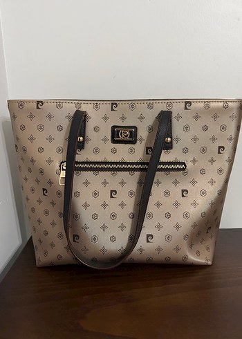 Pierre Cardin Bej Monogramli Genis El Cantasi