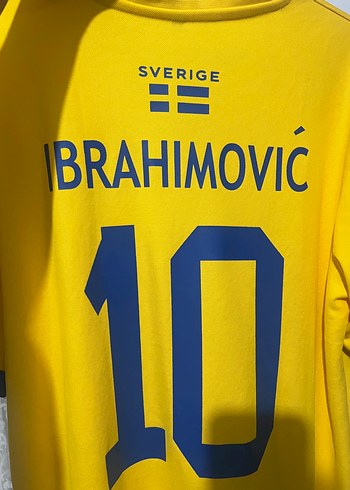 Diğer İsvecten Alindi Zlatan İbrahimovi 10 Numarali Sari Futbol Ust
