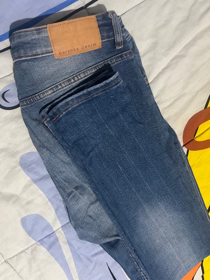 BERSHKA Denim Jean — görsel 2/5