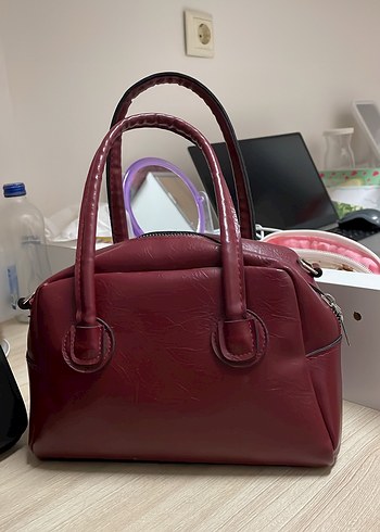 Diğer Bordo Deri Gorunumlu Sik El Cantasi