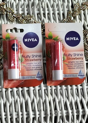 Nivea Dudak Kremi
