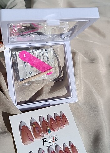 Takma Tırnak - Görsel 9