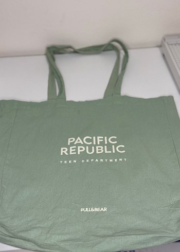 Pull and Bear Pull Bear Adacayi Yesili Minimal Tote Canta