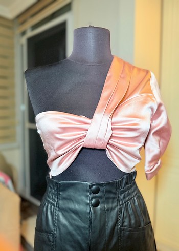Zara Pudra Pembe Saten Drapeli Straplez Bluz