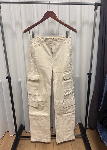 Bershka Ekru Kargo Pantolon