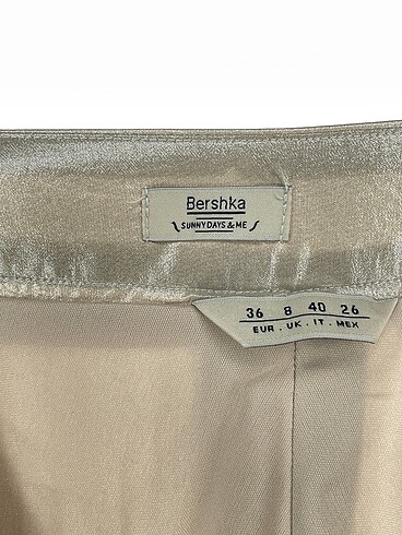 36 Beden çeşitli Renk Bershka Kumaş Pantolon %70 İndirimli.
