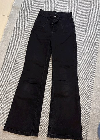 Trendyol & Milla Yuksek Bel Siyah Denim Pantolon Siklik Ve Rahatlik Bir Arada