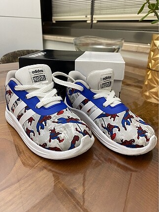 Adidas çocuk ayakkabısı