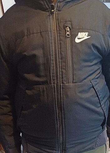 Nike erkek çocuk mont 