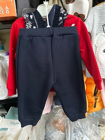 9 Ay Beden Kız bebek kapşonlu takım