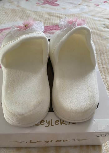 Leylek Beyaz Dantelli Pembe Çiçekli Lohusa Terliği - Görsel 4