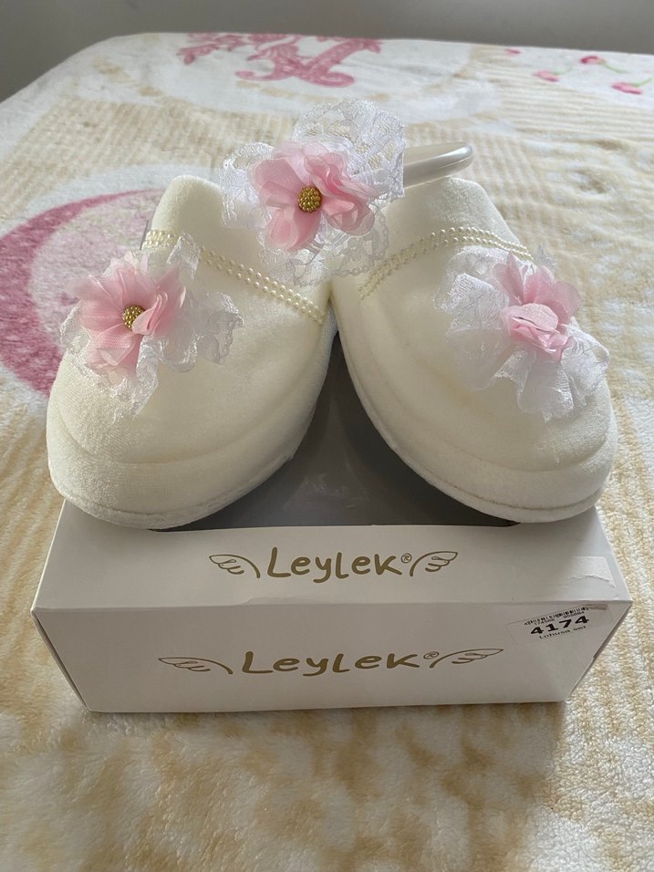 Leylek Beyaz Dantelli Pembe Çiçekli Lohusa Terliği - Görsel 3