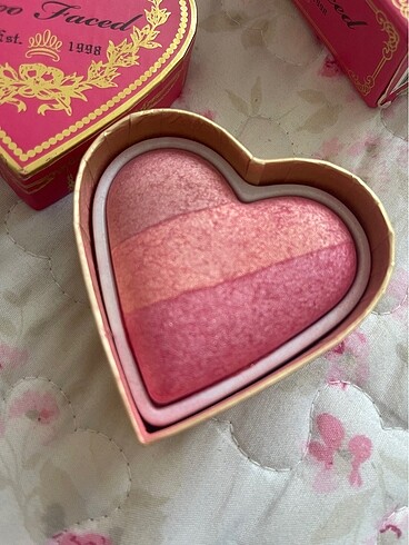Beden Renk Too Faced Marka Allık