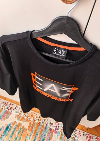 Emporio Armani Ea7 Emporio Armani Siyah Kisa Kollu Tisort