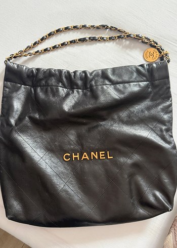 Chanel Siyah Kapitone Omuz Cantasi