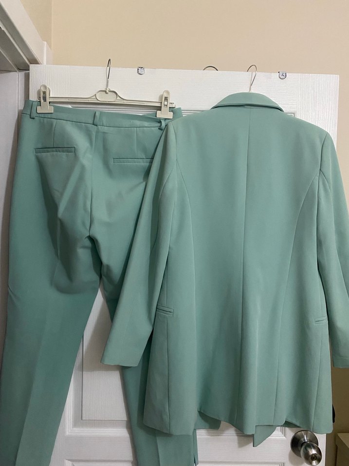 Yeşil Saten Kadın Blazer Takım - Görsel 3