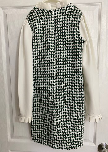 Uzun Kollu Pötikareli Kız Elbisesi - Görsel 2